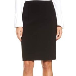 Halogen Seamed Pencil Skirt Size 12. Adorable.